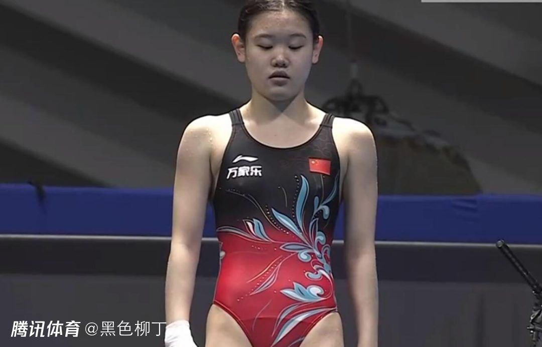 柚月亚衣